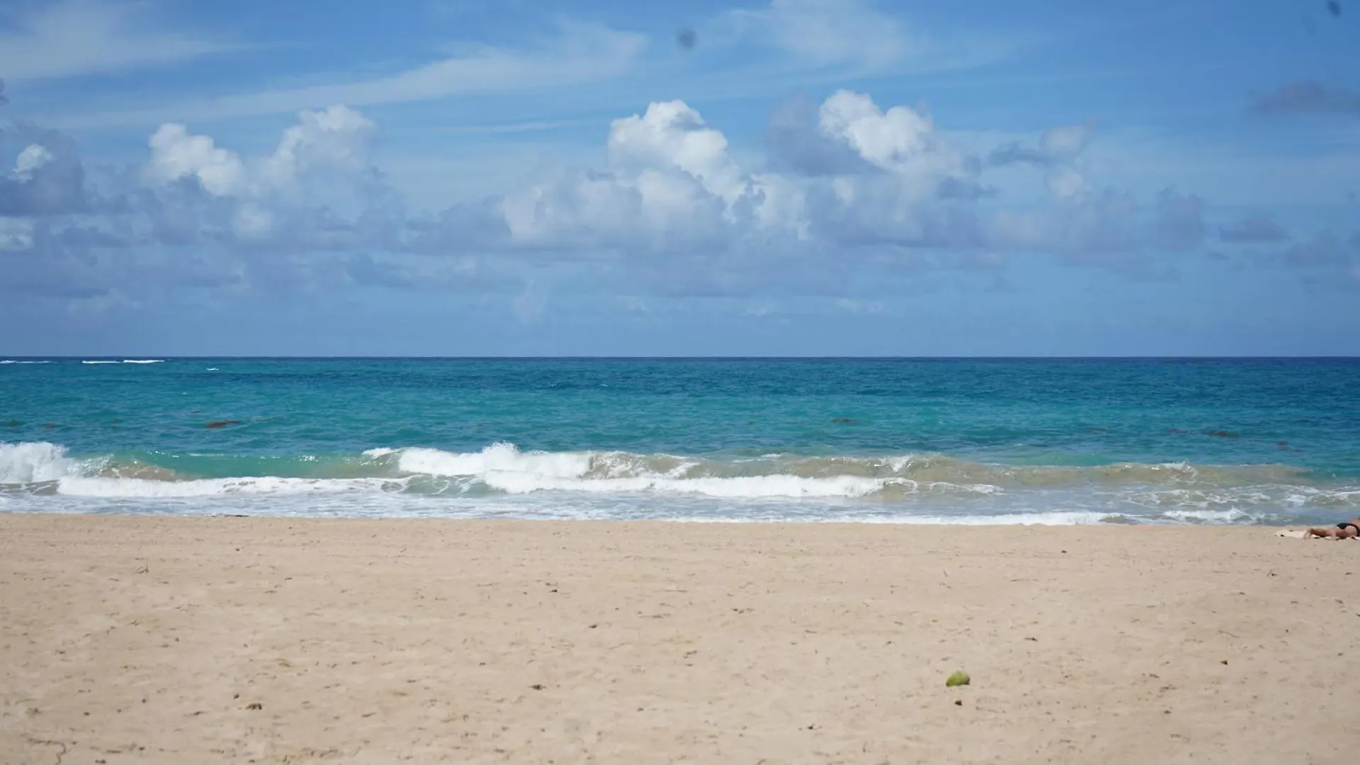 Sea Breeze Apartment San Juan